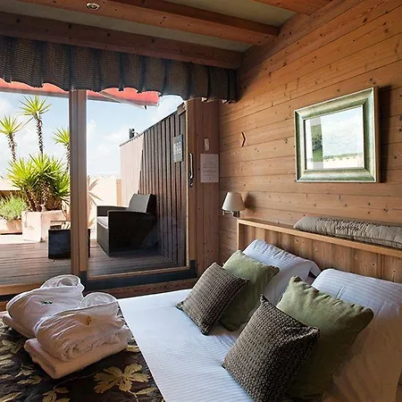 La Placa Hotel