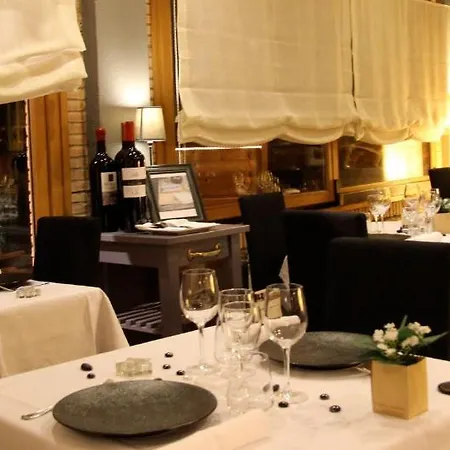 La Placa Hotel