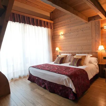 Hotel La Placa 3*