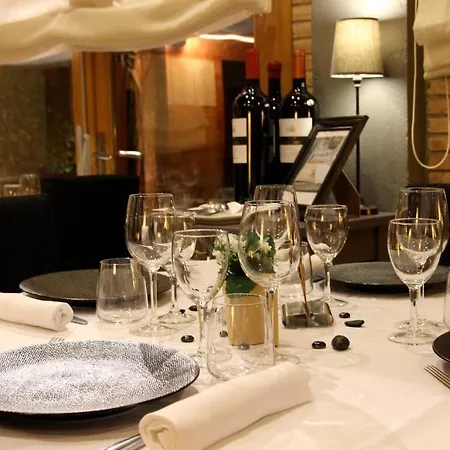 La Placa Hotel
